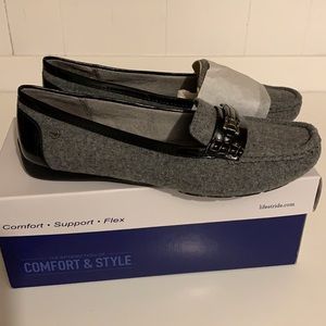 BRAND NEW! Life Stride Velocity w/Memory Foam Black Flannel & Pat. Leather Flats